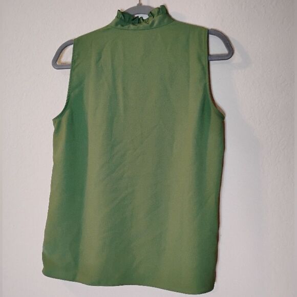 Used J Crew Sleeveless Blouse - Picture 3 of 4